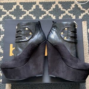 Bebe Liona ankle boot